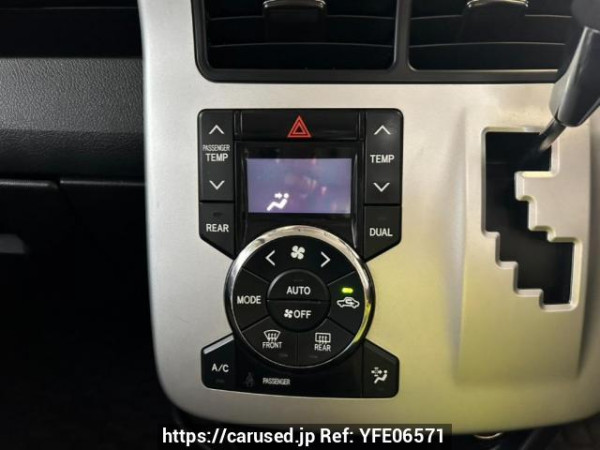 Used 2010 AT toyota noah ZRR70G Image[26]
