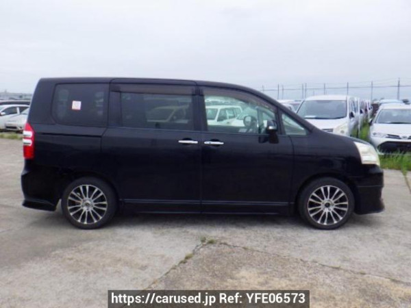 Used 2013 AT toyota noah ZRR70G Image[7]