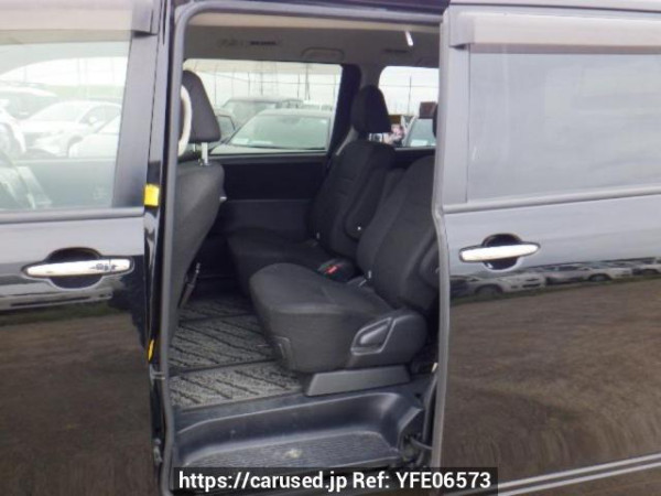 Used 2013 AT toyota noah ZRR70G Image[14]
