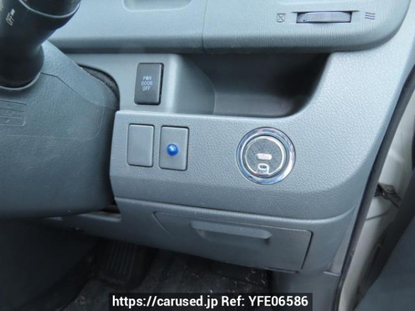 Used 2009 AT toyota voxy ZRR70W Image[25]