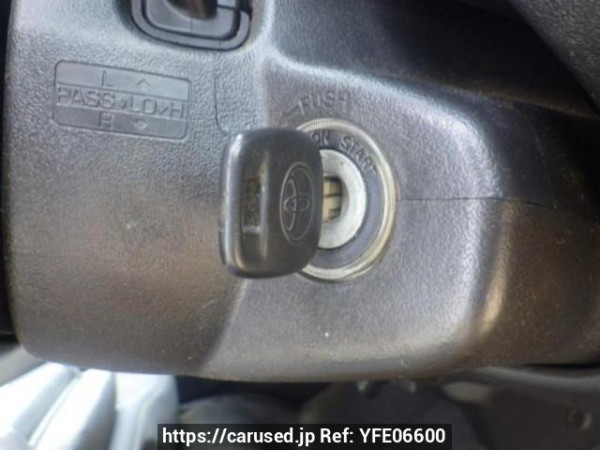 Used 2006 AT toyota regiusace-van KDH200V Image[22]