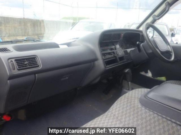 Used 2002 AT toyota regiusace-van RZH112V Image[14]