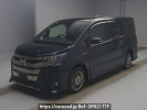 Toyota Noah ZWR80W