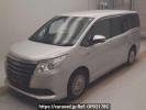 Toyota Noah ZWR80G