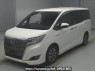Used 2018 AT toyota esquire ZWR80G Image[0]