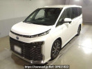 Toyota Voxy ZWR90W