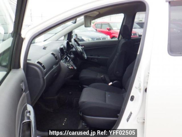 Used 2003 AT toyota wish ZNE10G Image[12]