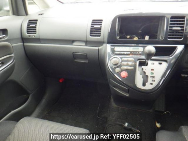 Used 2003 AT toyota wish ZNE10G Image[18]