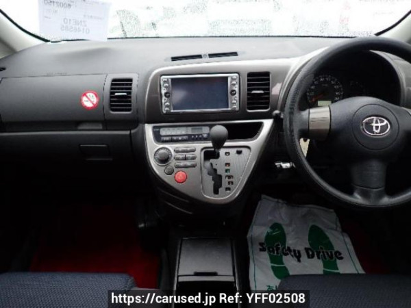 Used 2004 AT toyota wish ZNE10G Image[17]