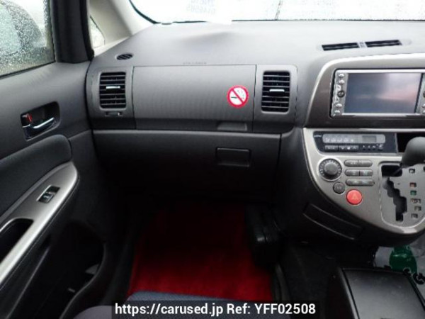 Used 2004 AT toyota wish ZNE10G Image[18]