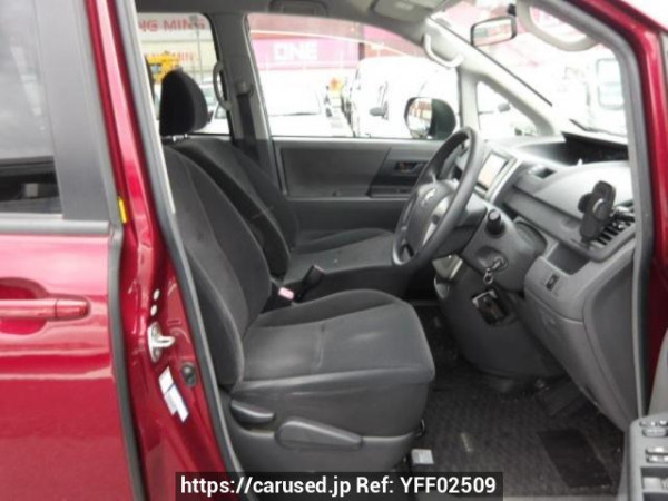 Used 2008 AT toyota voxy ZRR70G Image[9]