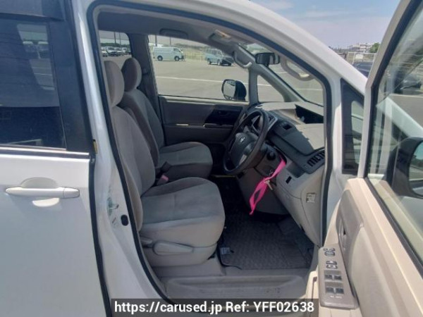 Used 2010 AT toyota noah ZRR70G Image[12]