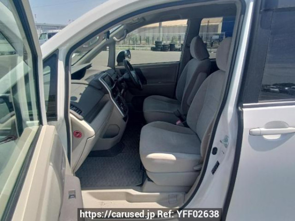Used 2010 AT toyota noah ZRR70G Image[13]