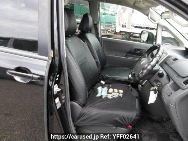 Used 2009 AT toyota noah ZRR70G Image[13]