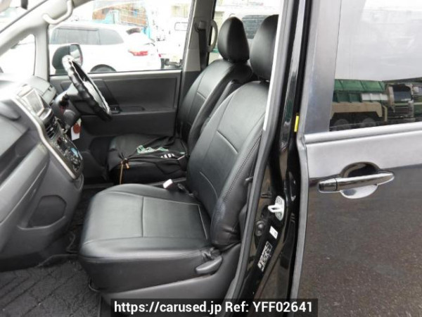 Used 2009 AT toyota noah ZRR70G Image[14]