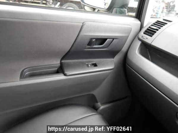 Used 2009 AT toyota noah ZRR70G Image[29]