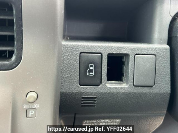 Used 2010 AT toyota noah ZRR70G Image[23]