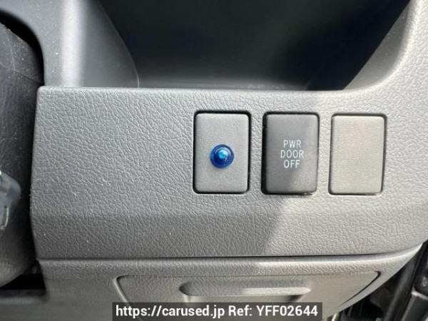 Used 2010 AT toyota noah ZRR70G Image[25]