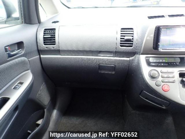 Used 2005 AT toyota wish ZNE10G Image[16]