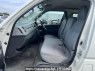 Used 2005 MT toyota hiace-van TRH200V Image[12]