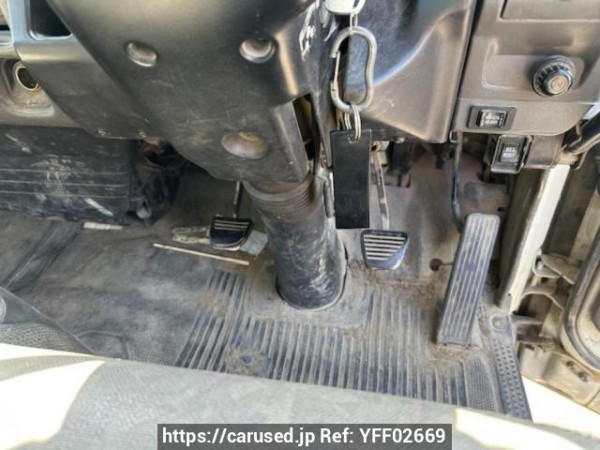 Used 2004 MT isuzu elf-truck NKR81ED Image[10]