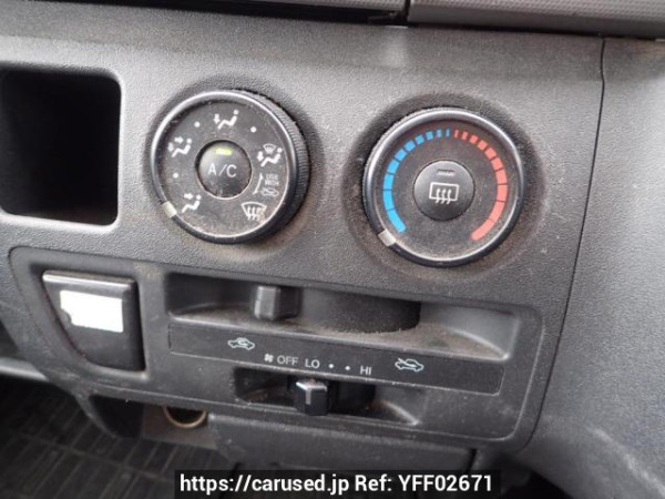 Used 2010 MT toyota hiace-van TRH200V Image[16]