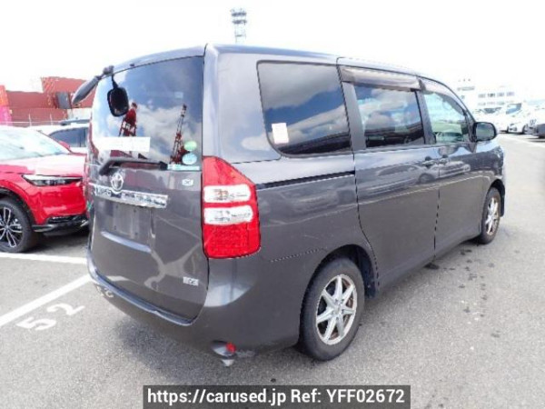 Used 2012 AT toyota noah ZRR70G Image[5]