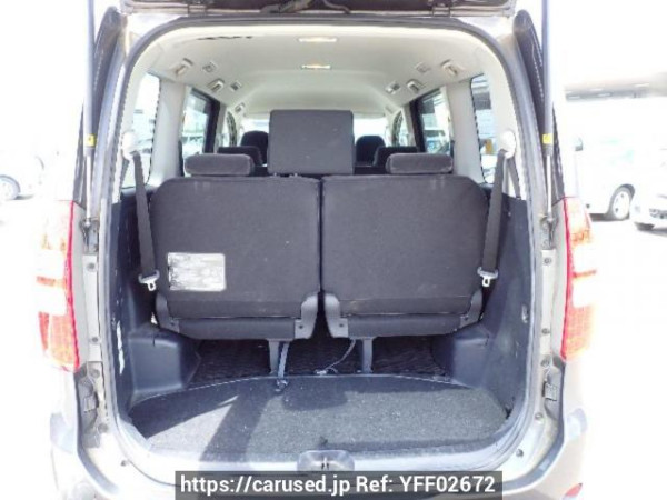 Used 2012 AT toyota noah ZRR70G Image[6]