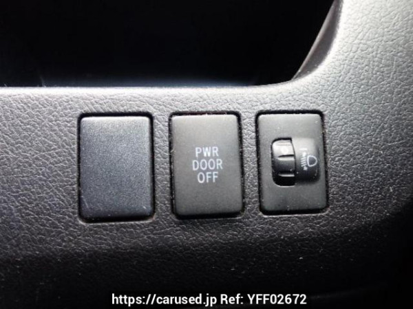 Used 2012 AT toyota noah ZRR70G Image[25]
