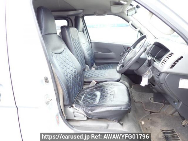 Used 2005 AT toyota hiace-van KDH200V Image[12]