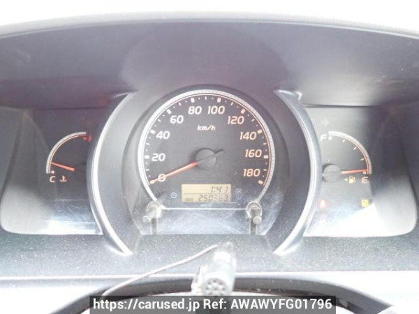 Used 2005 AT toyota hiace-van KDH200V Image[19]