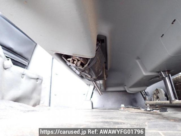 Used 2005 AT toyota hiace-van KDH200V Image[42]
