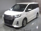 Toyota Noah ZWR80W