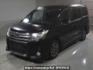 Toyota Noah ZRR80W