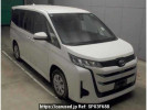 Toyota Noah MZRA90W