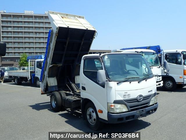 2012 Hino DUTRO XZU620T