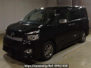 Toyota Voxy ZRR70W