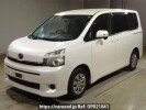 Toyota Voxy ZRR70G