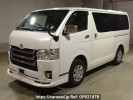 Toyota Regiusace Van KDH206V