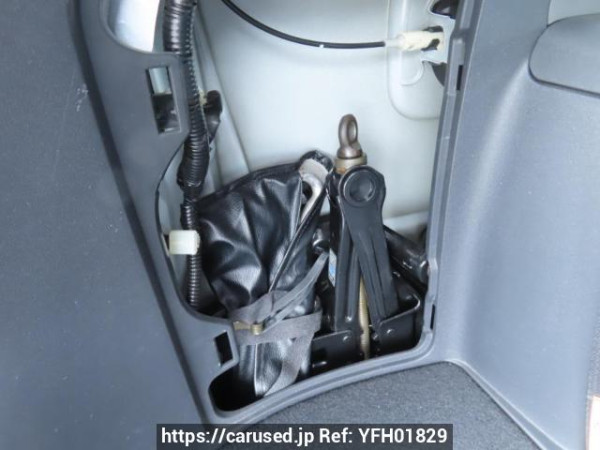 Used 2003 AT toyota wish ZNE10G Image[40]