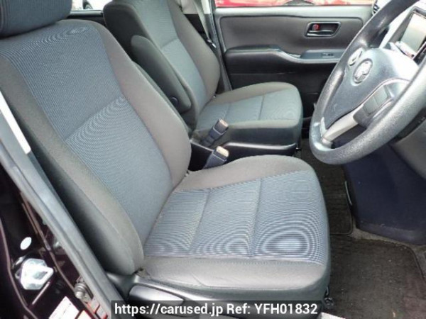 Used 2014 AT toyota noah ZRR80G Image[12]