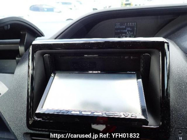 Used 2014 AT toyota noah ZRR80G Image[25]