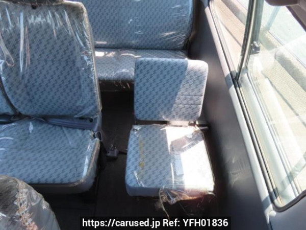 Used 2004 AT toyota hiace-commuter TRH124B Image[16]