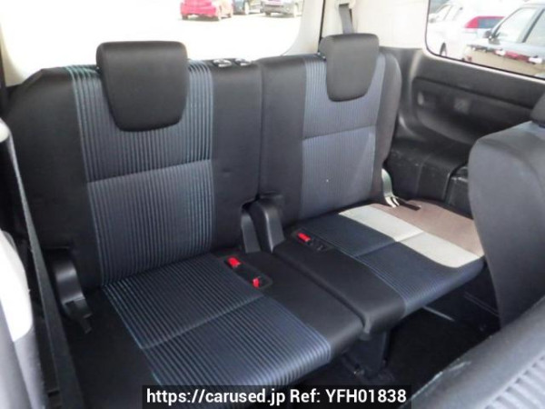 Used 2014 AT toyota noah ZRR80W Image[16]