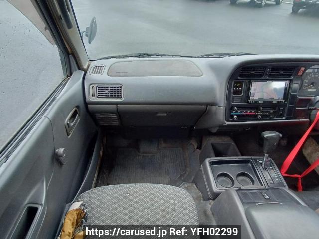Buy Used 2001 Toyota Hiace Wagon RZH111G (YFH02299) - Carused.jp