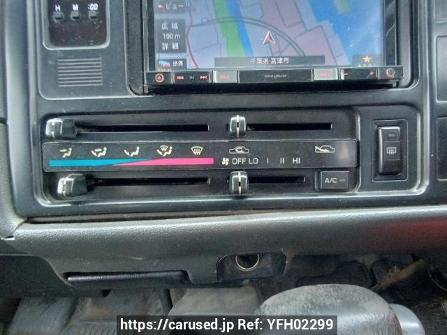 Buy Used 2001 Toyota Hiace Wagon RZH111G (YFH02299) - Carused.jp