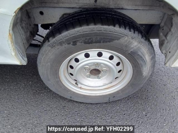 Used 2001 AT toyota hiace-wagon RZH111G Image[29]