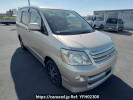 Toyota Noah AZR60G