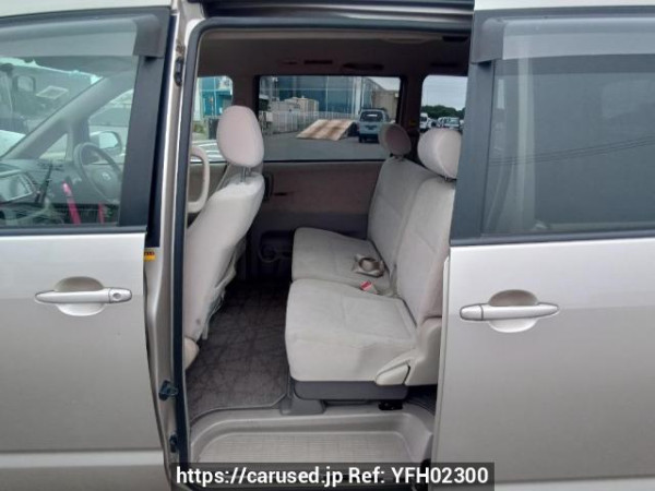 Used 2005 AT toyota noah AZR60G Image[14]