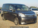 Toyota Noah ZRR75G